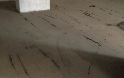 Hoe weet je of een cementdekvloer droog is?